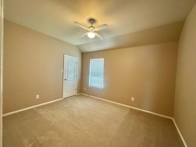 Building Photo - 4 BED 2.5 BATH IN PFLUGERVILLE TX!!! New Management