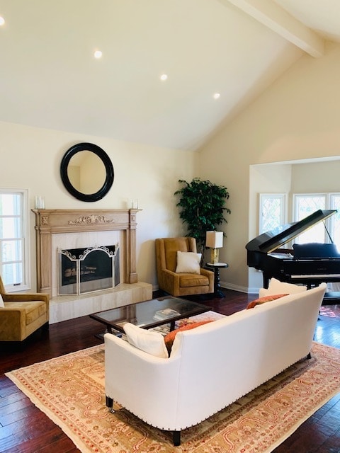 Living Room - 4542 Westchester Dr