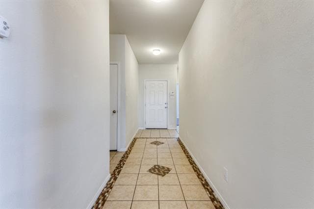 Building Photo - 2031 Avondown Rd