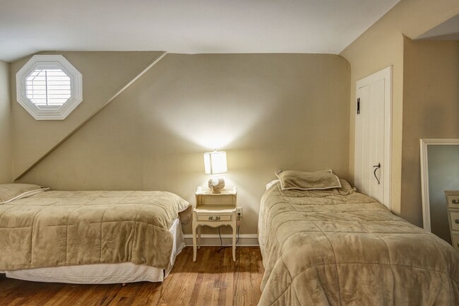 Building Photo - 148 Heritage Rd