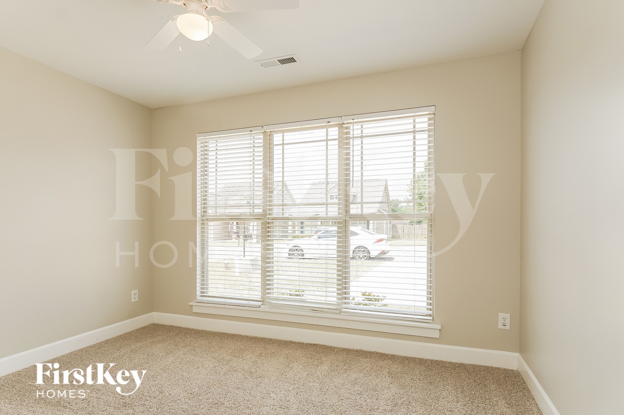 Building Photo - 221 Creekstone Tr