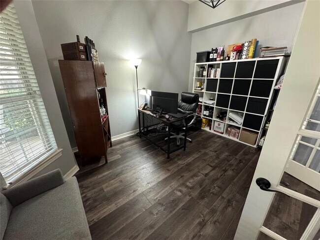 Building Photo - 109 Brentwood Dr