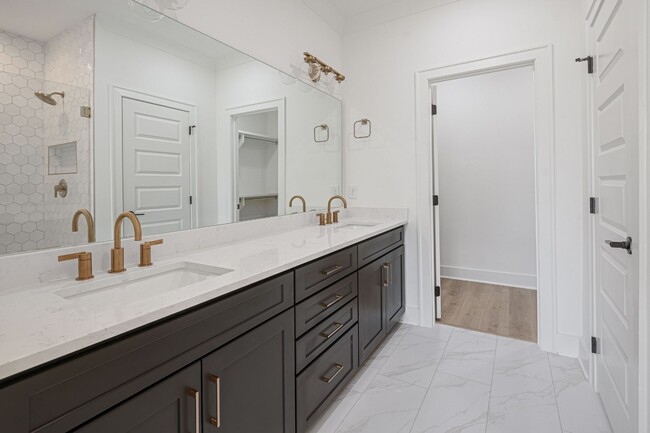Building Photo - 3049 Inman Dr