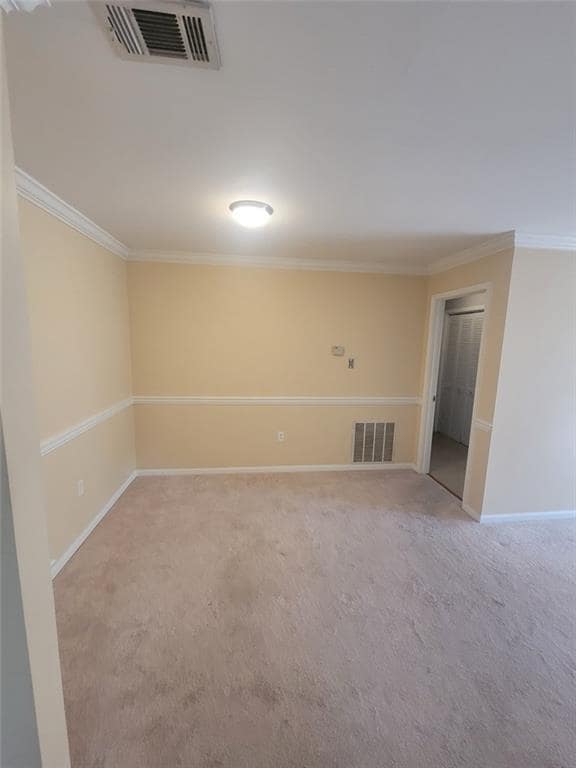 Building Photo - 23212 Plantation Dr NE