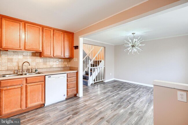 Building Photo - 12321 Boncrest Dr