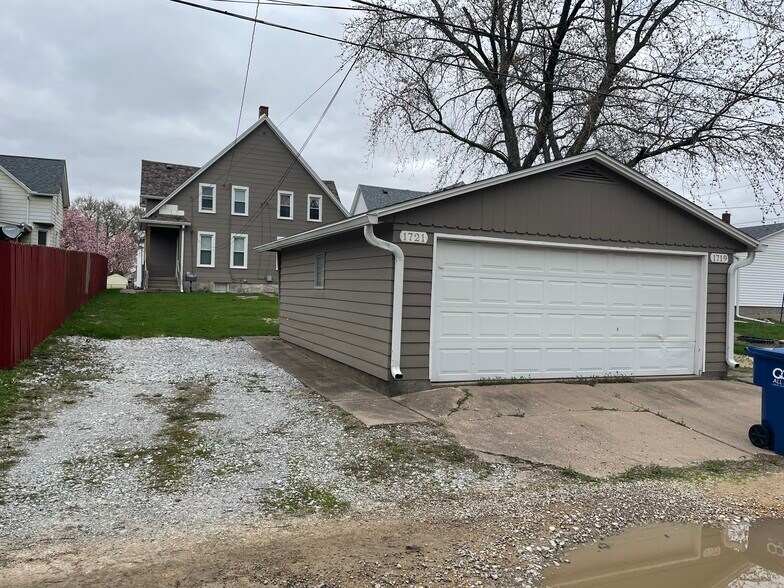 Building Photo - 1721 W 16th St