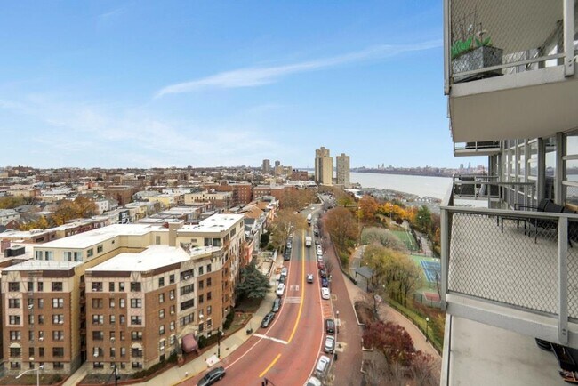 Building Photo - 6050 JFK Blvd E