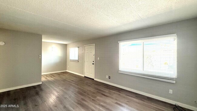 Building Photo - 44 E Roanoke Ave