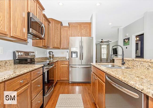 Building Photo - 7257 Stallings Dr