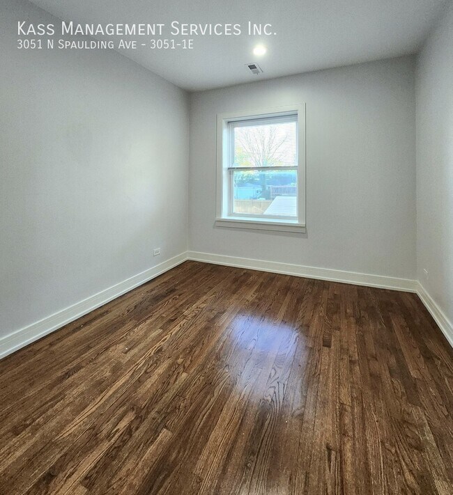 Building Photo - 3051 N Spaulding Ave