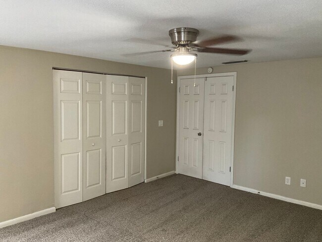 Building Photo - 3906 Sabal Palm Ct