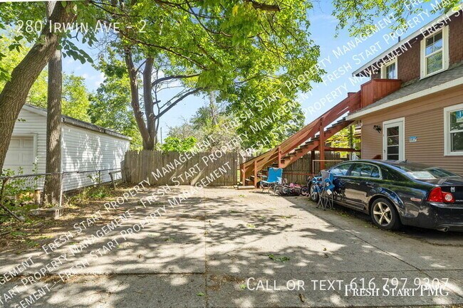 Building Photo - 280 Irwin Ave