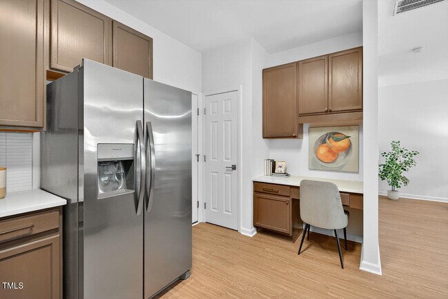 Building Photo - 3 Chownings St