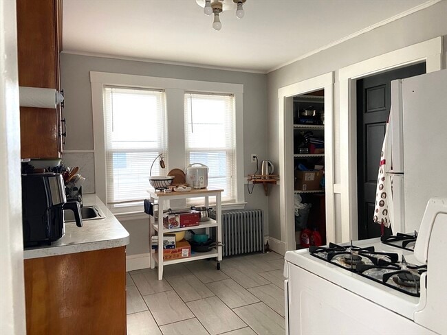 Building Photo - 26 Harrison St