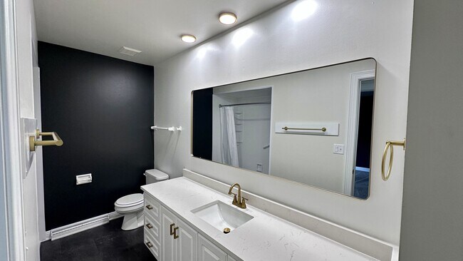 Building Photo - 17680 Green Isle Ct