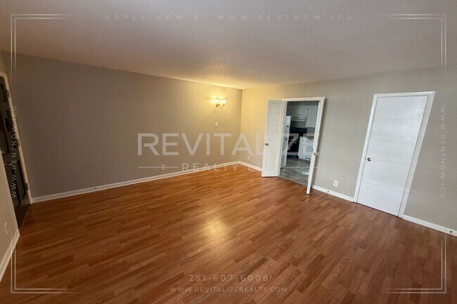 Building Photo - 1504 Dauphin St