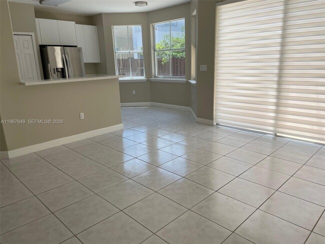 Building Photo - 11042 NW 48th Ln