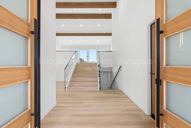 Building Photo - 2143 Caminito San Martin