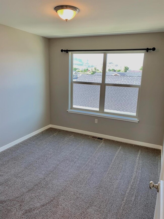 Building Photo - 250 Andesite Ave