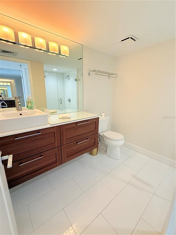 Building Photo - 3301 Bayshore Blvd