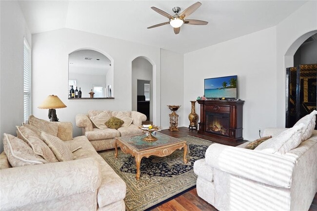 Building Photo - 22322 Albee Dr
