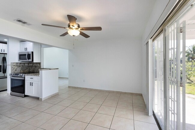 Building Photo - 14343 SW 45th Terrace