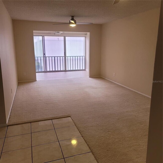 Building Photo - 2060 Marilyn St