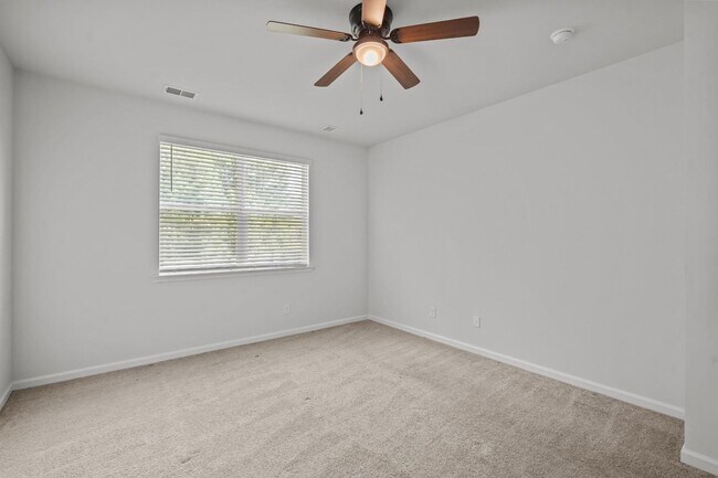 Building Photo - 72 Knotty Ct