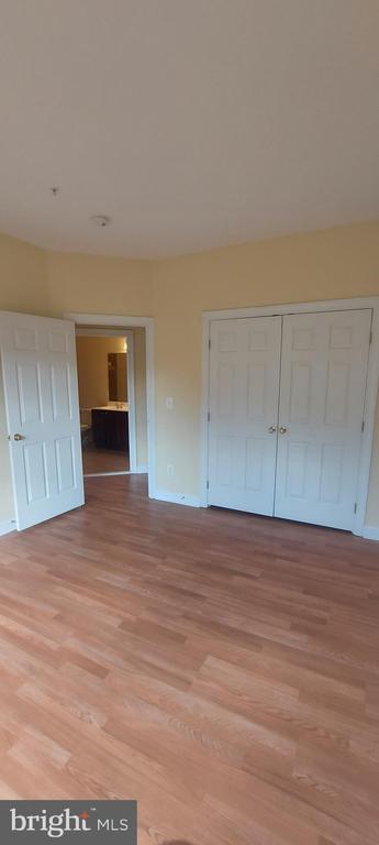 Building Photo - 575 Odendhal Ave