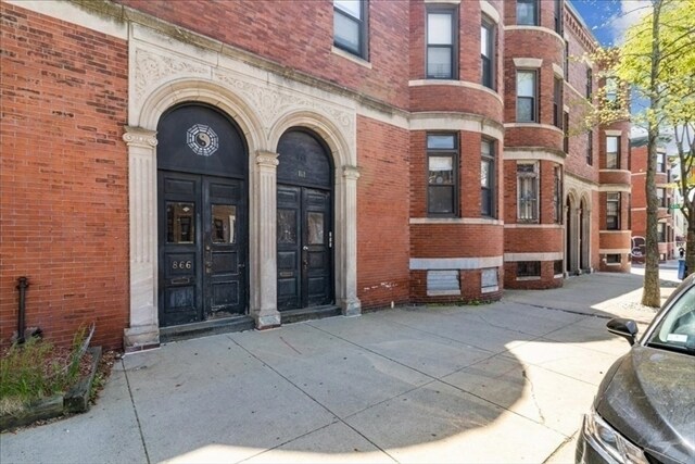 Building Photo - 864 Huntington Ave