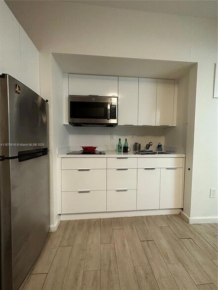 Building Photo - 1611 Meridian Ave