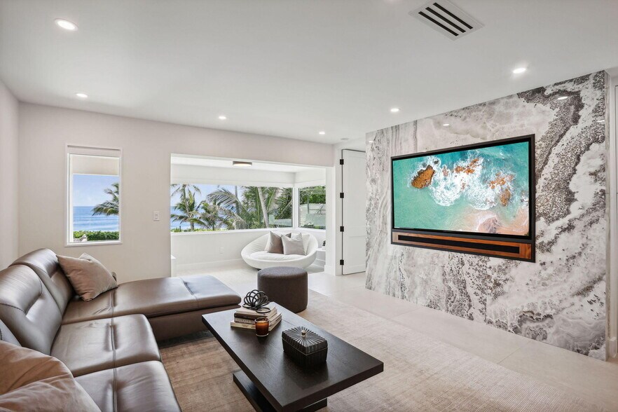 Building Photo - 3401 S Ocean Blvd