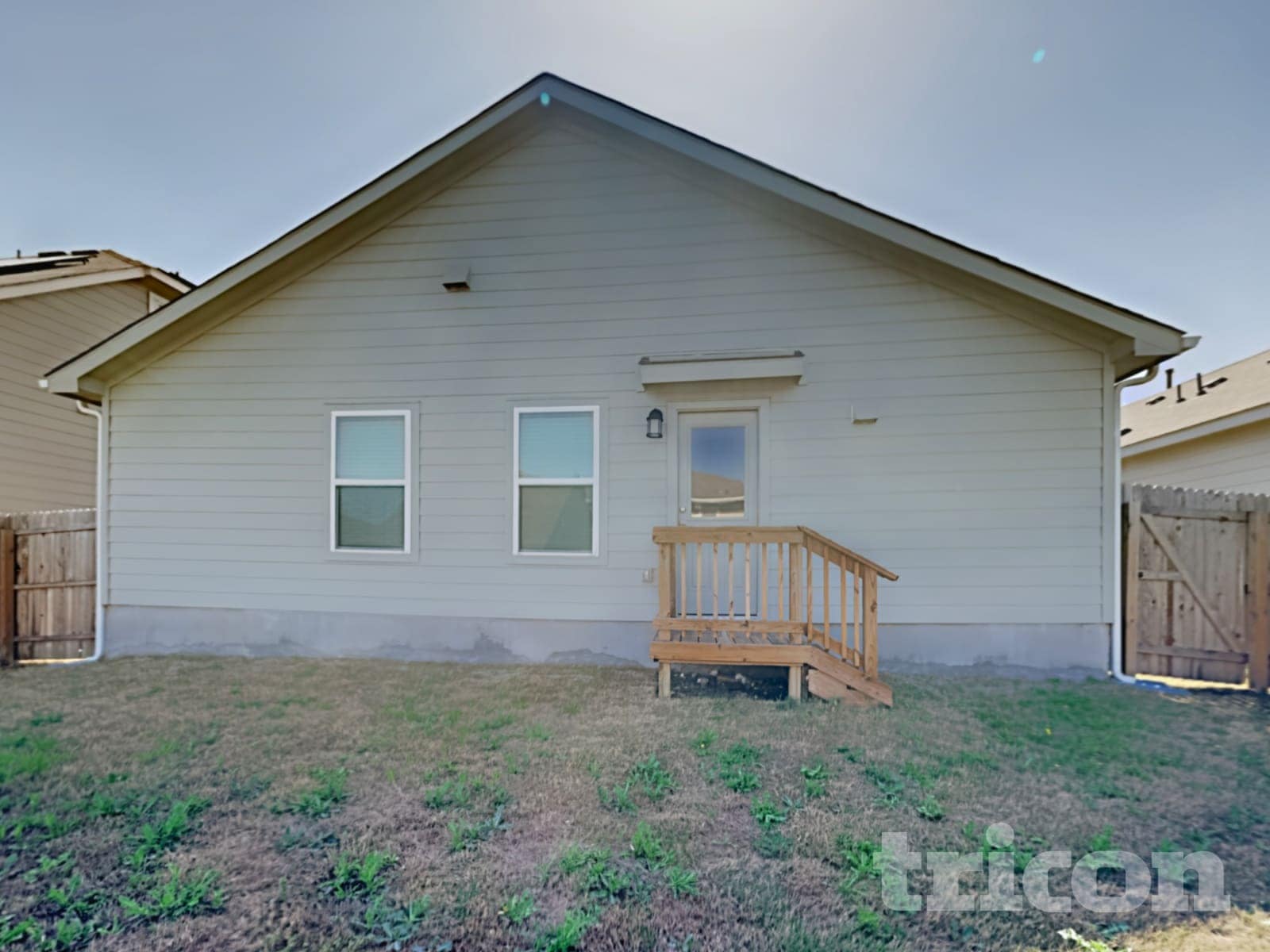 Building Photo - 6815 Hibiscus Falls