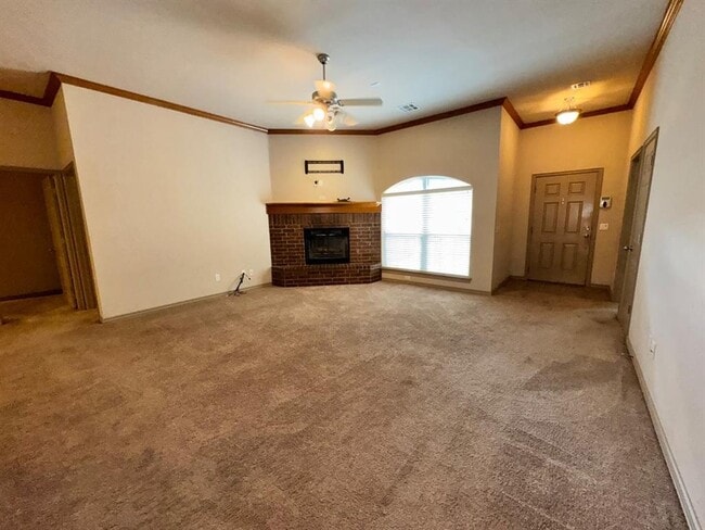 Building Photo - 1424 Teakwood Dr