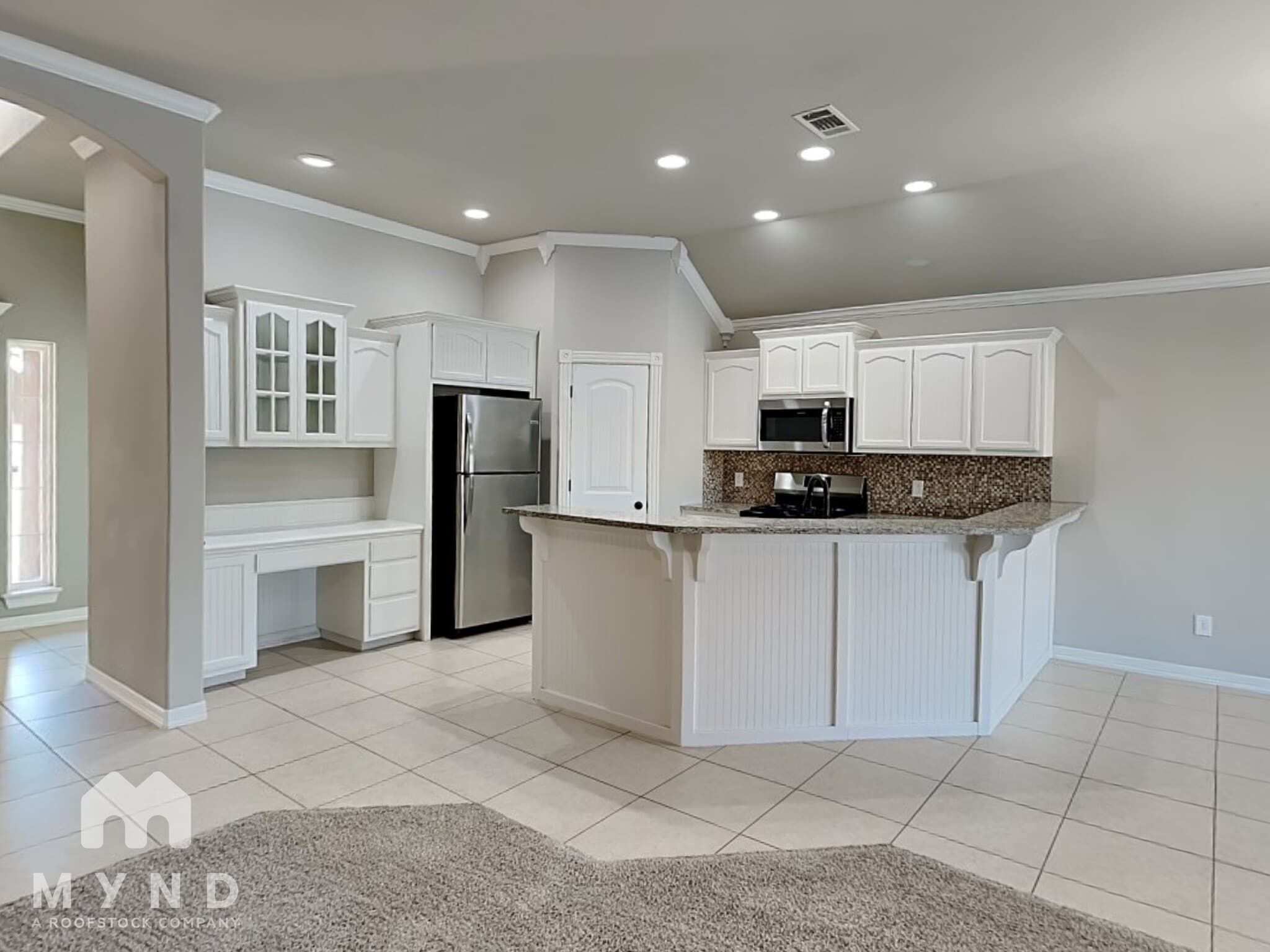 Building Photo - 3312 E Gillette St