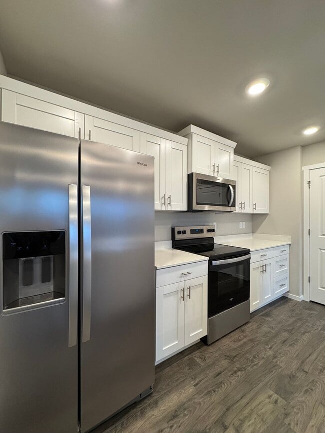 Building Photo - Brand-New 3-Bed Home with 2-Car Garage