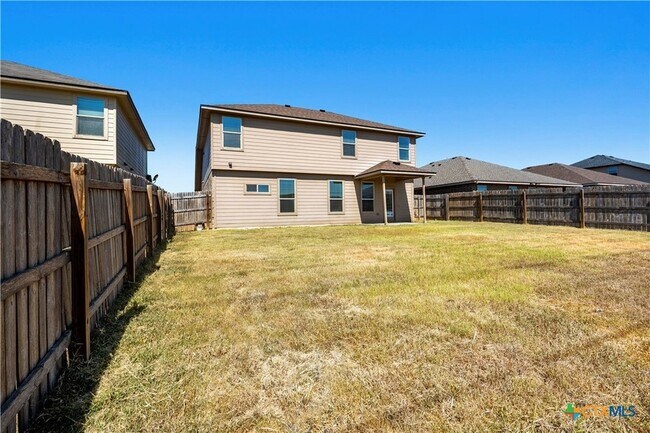 Building Photo - 1602 Gigante Dr