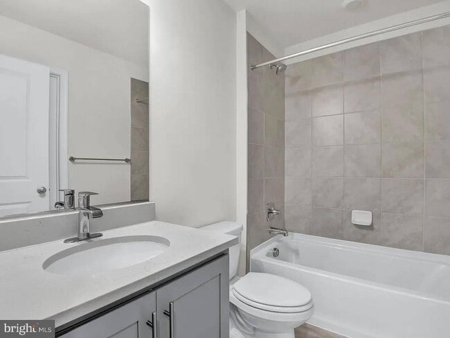 Building Photo - 723 Courier Ln