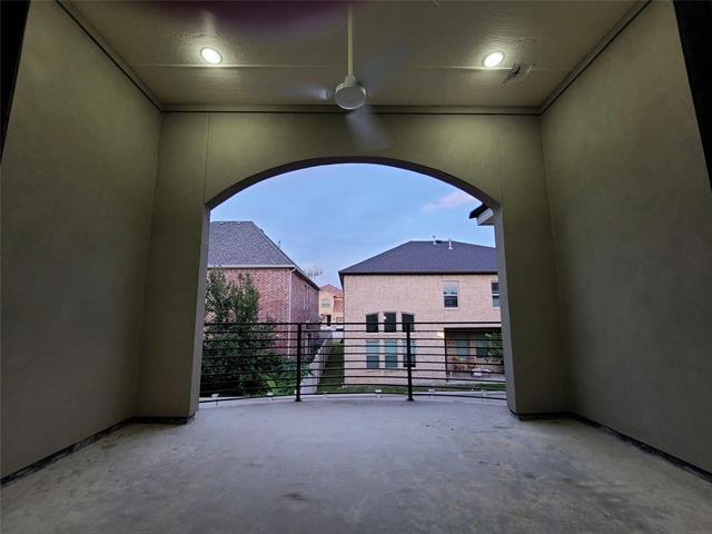 Building Photo - 2812 Almanzor Avenue