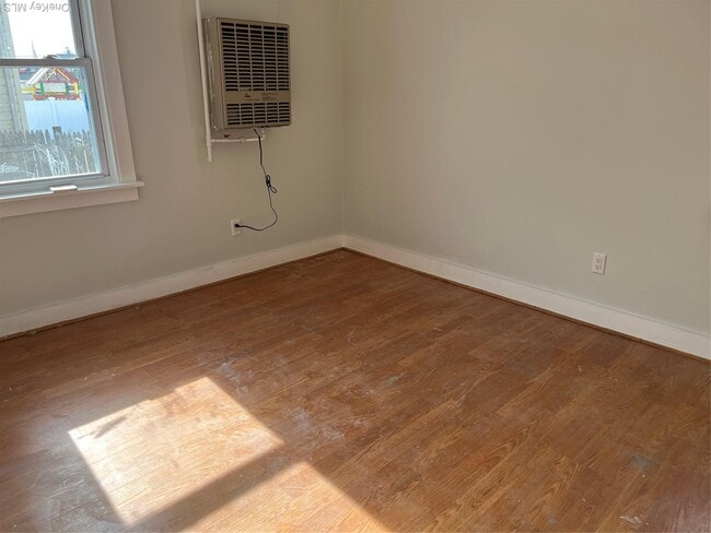 Building Photo - 43 California Ave