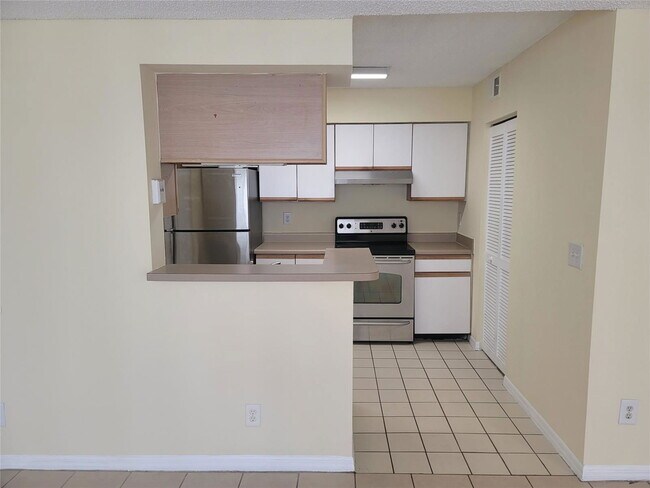 Primary Photo - 3985 W McNab Rd