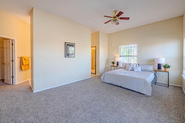 Building Photo - 7725 Pinewood Dr NW