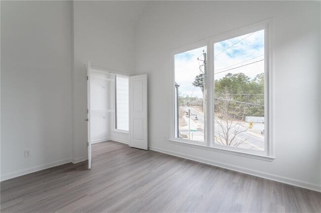 Building Photo - 101 Pearl St