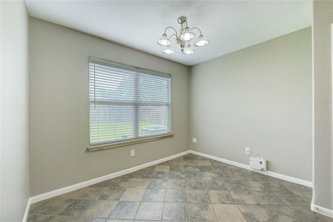 Building Photo - 6815 Dolan Bluff Ln