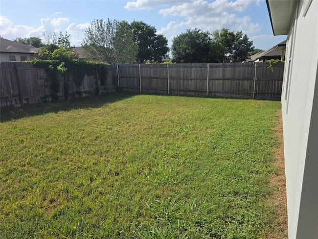 Building Photo - 319 Riverwalk Dr