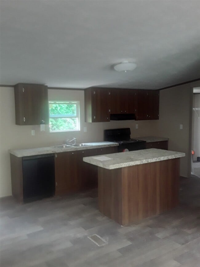 Primary Photo - 4790 Wickwillow Ln