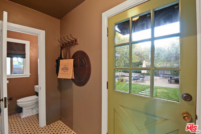 Building Photo - 6717 Whitley Terrace