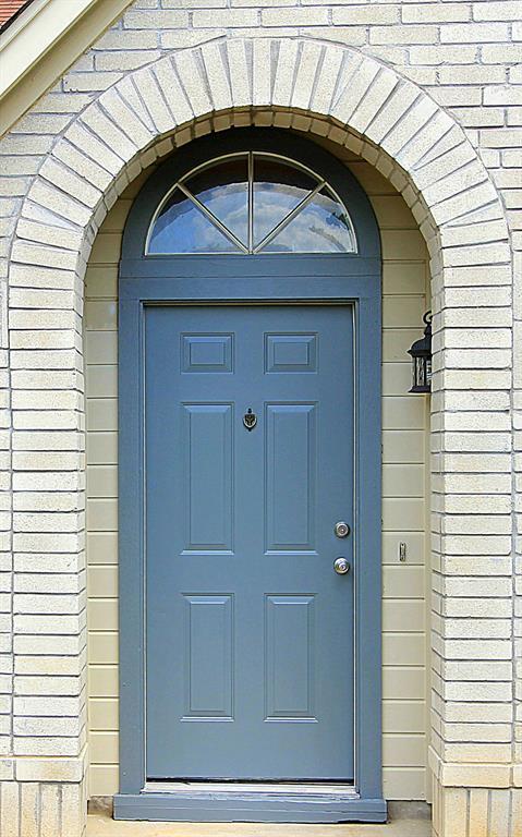 Building Photo - 13301 Tamayo Dr