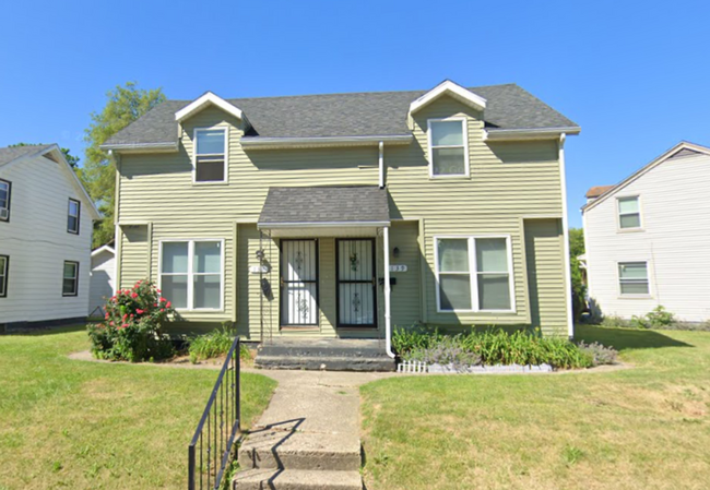 Primary Photo - 2bd/1 ba duplex at corner of Colfax and La...