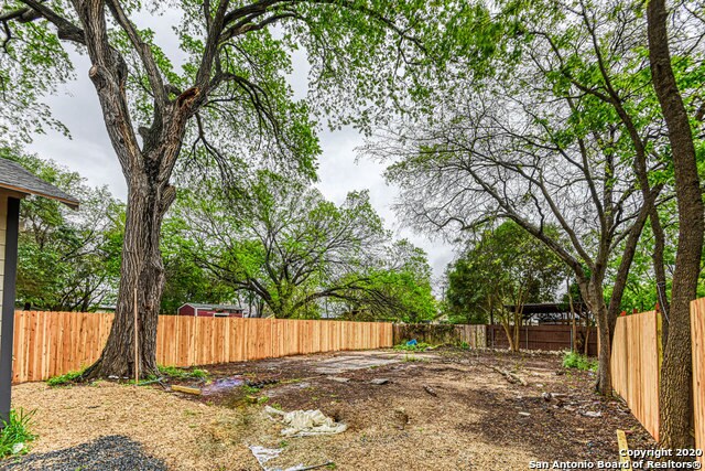 Building Photo - 212 Lowell St